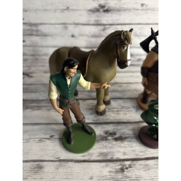 Disney Tangled Rapunzel PVC Plastic Figurines Cake Toppers Toys Lot Of 5 - Picture 3 of 11